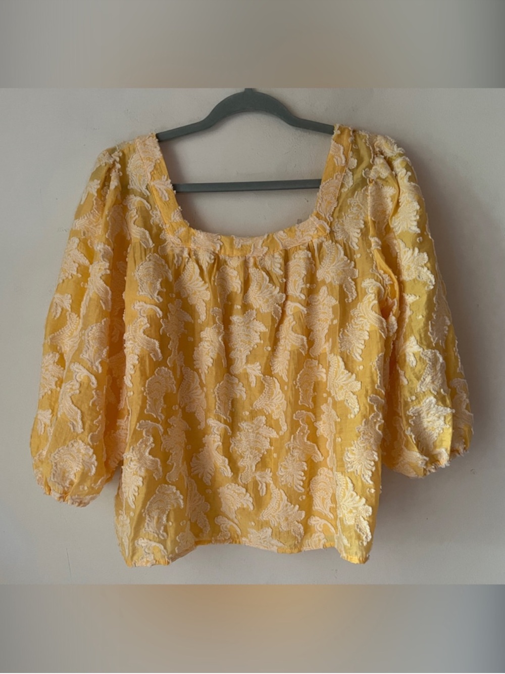 Anthropologie Yvonne Yellow Textured Buttondown Sz Medium Puff Sleeve Top boho - Picture 3 of 5